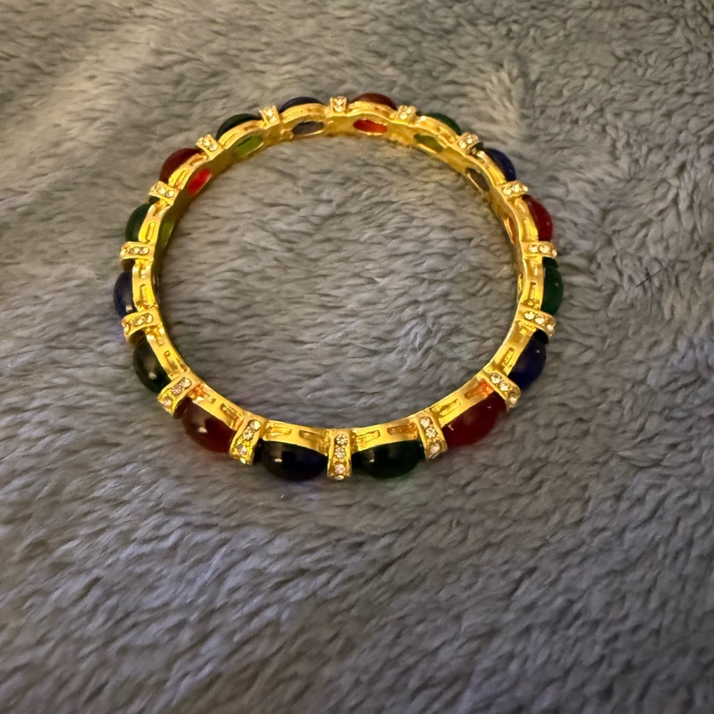 Elegant Multicolor Gold Bracelet